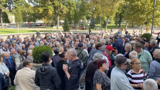 Prošle nedelje su radnici propalih niških firmi ponovo protestovali ispred Gradske kuće zbog neisplaćenih zarada